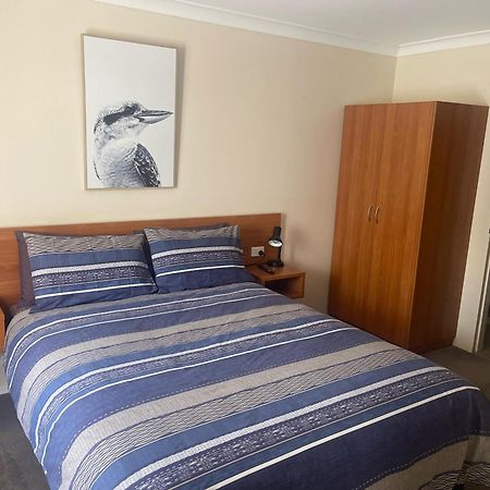 Albion Hotel Kalgoorlie Bagian luar foto